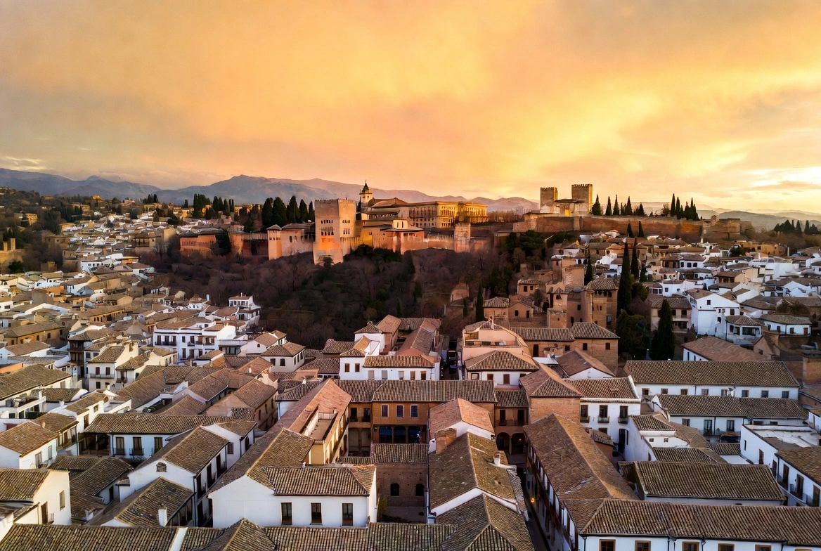 Empadronarse en Granada: guía paso a paso 3 Vista-aérea-de-los-tejados-de-terracota-del-Albaicín-de-Granada-al-atardecer_-con-la-Alhambra-al-fondo